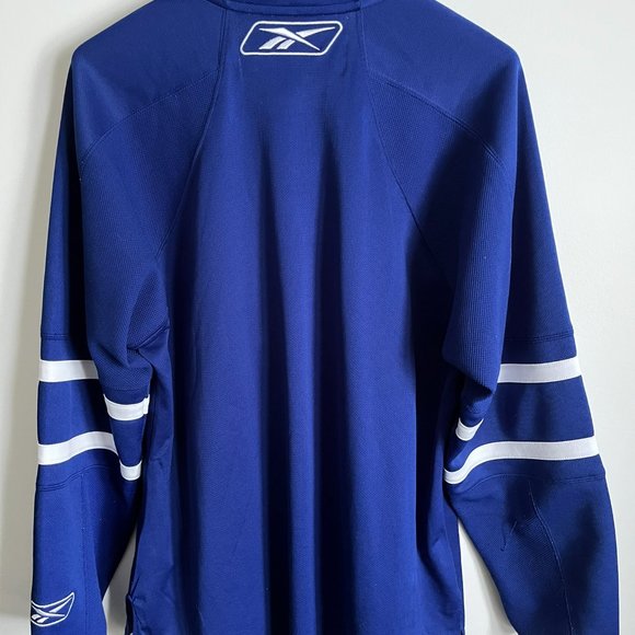 SOLD - Toronto Maple Leafs NHL Hockey Jersey - Picture 2 of 14